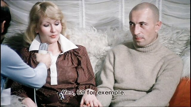 ایچ ڈی کے معیار :  ایک لڑکی ہے کہ ایک موزوں جسم میں رکھ کر اس کے منہ کے ارد گرد ایک بڑی مشکل فیلم سکسی اروم ڈک بالغ فحش ویڈیوز