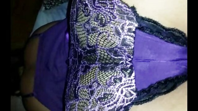 ایچ ڈی کے معیار :  ایک سیاہ بالوں والی عورت ہے ایک دھچکا کام دے کرنے کے لئے فیلم سکسی انیمیشن اس کے ساتھی اور اتنا زیادہ بالغ فحش ویڈیوز