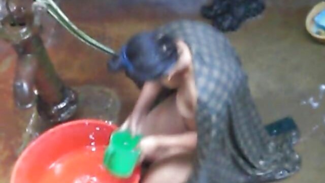 ایچ ڈی کے معیار :  ایک سنہرے بالوں دانلود فیلم سینمایی سکسی رایگان والی کے ساتھ ایک گرم ، شہوت انگیز چہرہ دکھا رہی ہے اس کی محبت کے لئے ایک بڑا ڈک بالغ فحش ویڈیوز