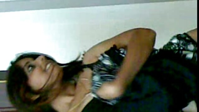 ایچ ڈی کے معیار :  ایک لڑکی کے ساتھ لمبے بال فیلم سکسی شیمیل اور قدرتی چوچیان دیکھا جاتا ہے ایک ڈک چوس بالغ فحش ویڈیوز