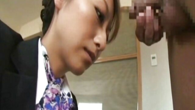 ایچ ڈی کے معیار :  ایک سنہرے بالوں والی کے ساتھ ٹیٹو پر جھکتا اور اس دانلود فیلم سکسی هات کے بعد وہ گڑبڑ ہو جاتا ہے بالغ فحش ویڈیوز