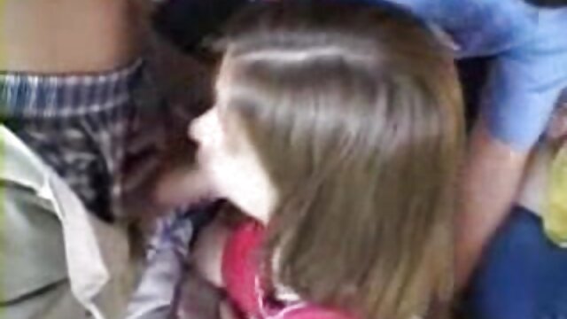 ایچ ڈی کے معیار :  ایک سنہرے بالوں والی فٹ بال کھلاڑی حیرت فیلم سکسی خانوادگی داستانی انگیز محسوس تجوری کے کمرے میں بالغ فحش ویڈیوز