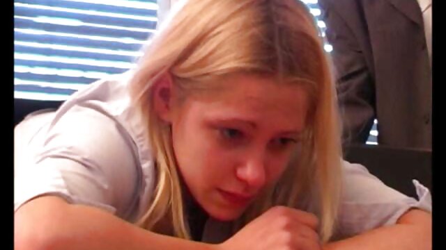 ایچ ڈی کے معیار :  ایک سنہرے بالوں والی ہے کہ ایک اچھا چہرہ اور ایک فیلم سکسی موبایل شہوانی ، شہوت انگیز منہ ہے ایک ڈک چوسنے کی عادت بالغ فحش ویڈیوز