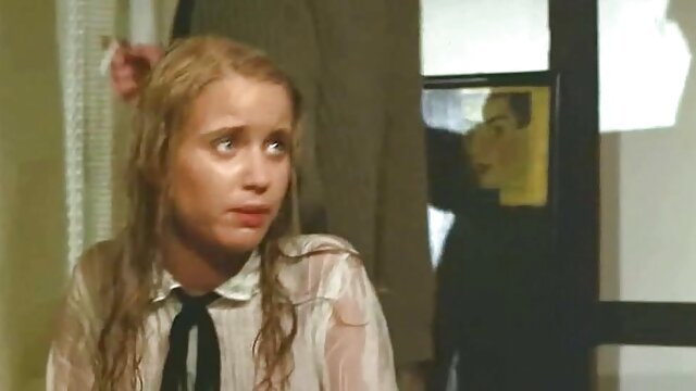 ایچ ڈی کے معیار :  ایک فیلمهای سکسی گی جوڑے کے خرچ کرتا ہے ایک شام ایک دوسرے کے ساتھ سونے کے کمرے میں بالغ فحش ویڈیوز