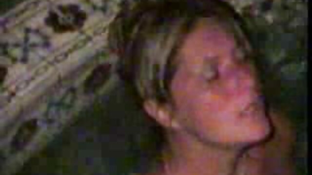 ایچ ڈی کے معیار :  ایک سنہرے بالوں فیلم سکسی پورن استار والی بڑی چوچیان کے ساتھ ہسپتال میں ہے, اس کے گدا چوما بالغ فحش ویڈیوز