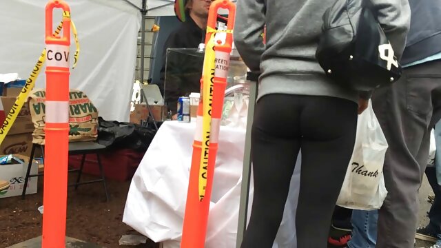 ایچ ڈی کے معیار :  ایک خوبصورت عورت ہو رہی ہے اس کی بڑی چھاتی مساج فیلمسکسی ۲۰۱۸ اس ویڈیو میں بالغ فحش ویڈیوز